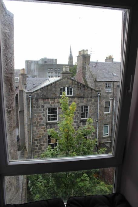 Executive Top Floor 1 Bedroom Apartment Aberdeen Exterior foto